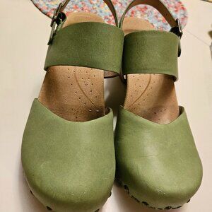 Dansko Thea Mary Jane